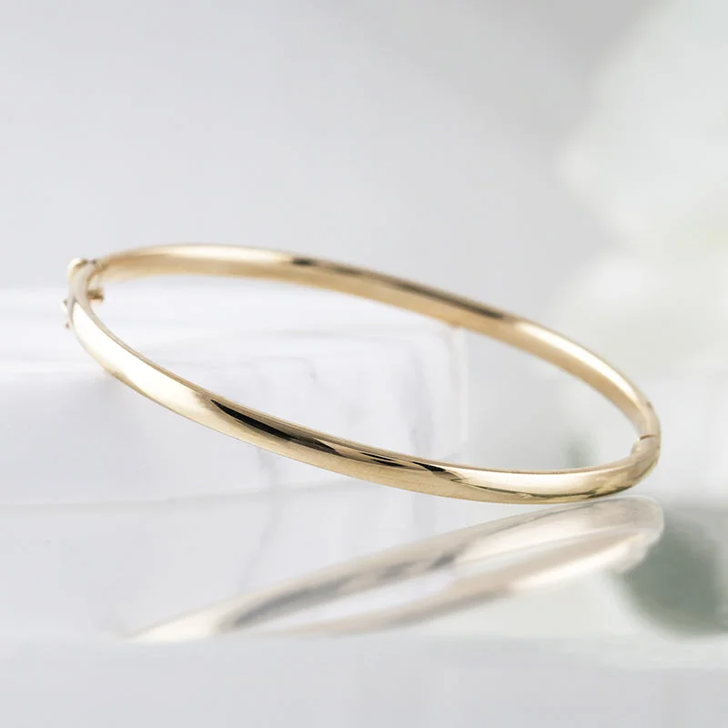 Rose Gold - Plated Engagement and Wedding Band Sets with a Halo of Cubic Zirconia for a Glamorous and Affordable LookPlain Oval Hinged Bangle 3.7mm Rose Gold - Plated Engagement and Wedding Band Sets with a Halo of Cubic Zirconia for a Glamorous and Affordable LookPlain Oval Hinged Bangle 3.7mm