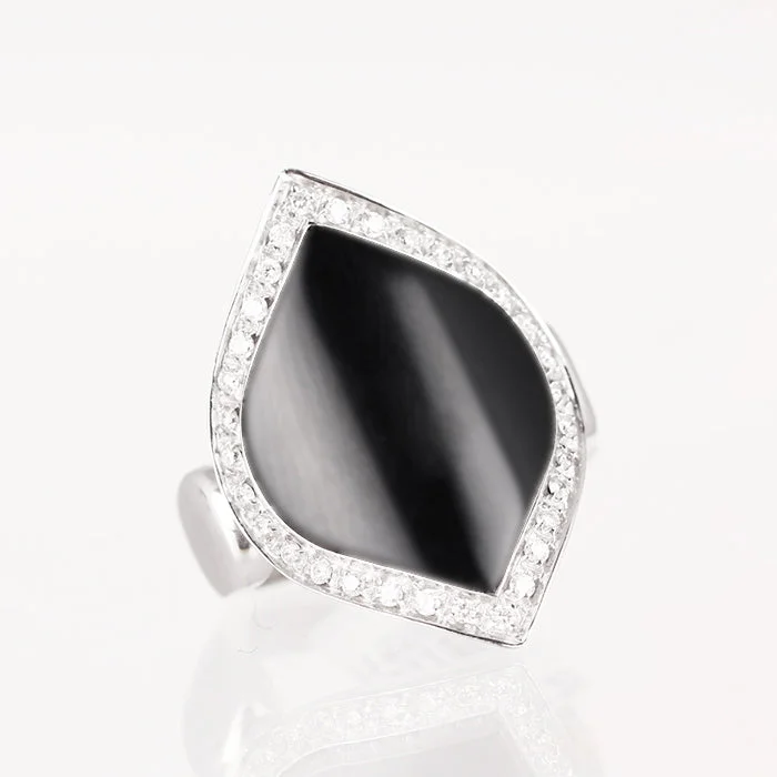 Two - Tone Gold and Silver Wedding Bands with a Twist Design for a Contemporary and Eye - Catching StyleSalvini Diamond & Onyx Ring - 0.25ct