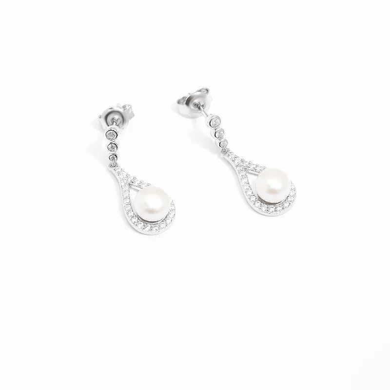 Emerald - Cut Gemstone Wedding Bands in 18K Gold for a Luxurious and Statement - Making PieceSterling Silver Pearl Zirconia Teardrop Stud Earrings Emerald - Cut Gemstone Wedding Bands in 18K Gold for a Luxurious and Statement - Making PieceSterling Silver Pearl Zirconia Teardrop Stud Earrings