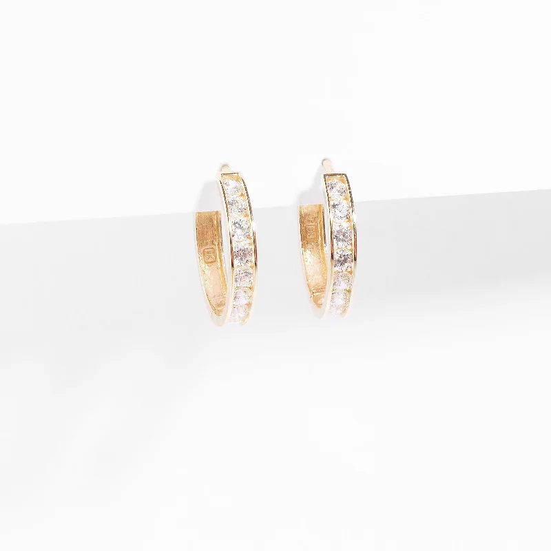 Emerald - Cut Gemstone Wedding Bands in 18K Gold for a Luxurious and Statement - Making Piece9K Yellow Gold Zirconia Huggie Earrings 13mm Emerald - Cut Gemstone Wedding Bands in 18K Gold for a Luxurious and Statement - Making Piece9K Yellow Gold Zirconia Huggie Earrings 13mm
