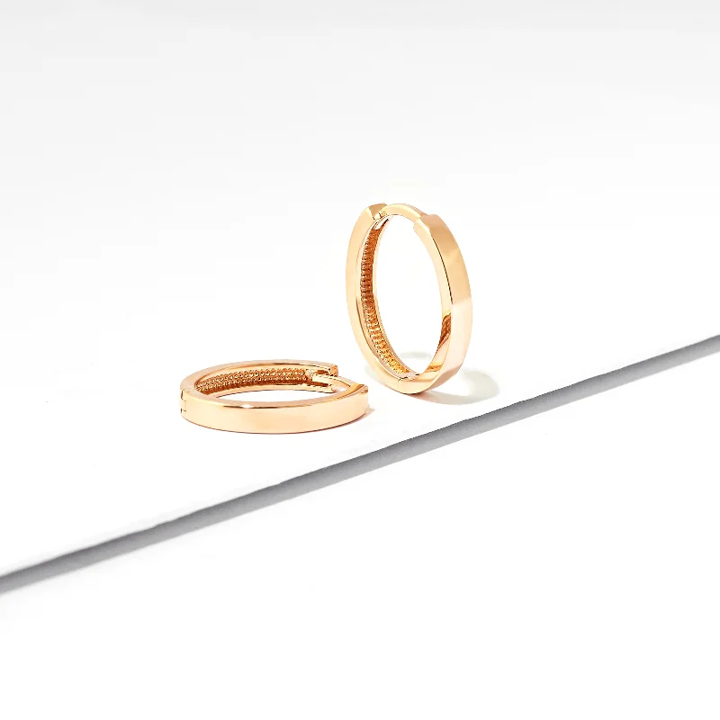 Two - Tone Gold and Silver Wedding Bands with a Twist Design for a Contemporary and Eye - Catching Style9K Rose Gold Plain Oval Huggie Earrings 15mm