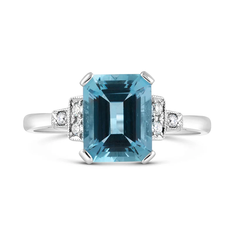 Platinum Celtic - Inspired Wedding Bands with Intricate Knotwork Patterns for a Symbolic and Stylish ChoiceEmerald Cut Aquamarine & Diamond Vintage Ring Platinum Celtic - Inspired Wedding Bands with Intricate Knotwork Patterns for a Symbolic and Stylish ChoiceEmerald Cut Aquamarine & Diamond Vintage Ring
