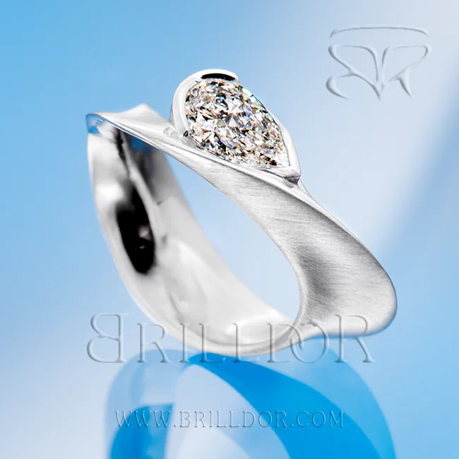 Men's Alexandrite Engagement Rings in Platinum with a Hidden Halo of DiamondsBartok ring Men's Alexandrite Engagement Rings in Platinum with a Hidden Halo of DiamondsBartok ring
