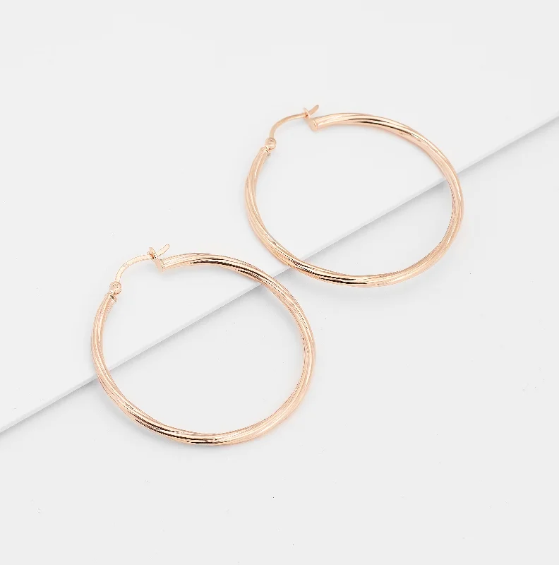 Pearl - and - Diamond - Studded Wedding Bands in White Gold for a Feminine and Elegant Touch9K Rose Gold Round Lined Hoop Earrings 35mm. Pearl - and - Diamond - Studded Wedding Bands in White Gold for a Feminine and Elegant Touch9K Rose Gold Round Lined Hoop Earrings 35mm.