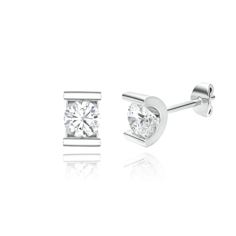 Magnetic - Closure Pendant Necklace with a Hidden Compartment for Secret KeepersChanel studs Brilliant Cut Diamonds Earrings Magnetic - Closure Pendant Necklace with a Hidden Compartment for Secret KeepersChanel studs Brilliant Cut Diamonds Earrings