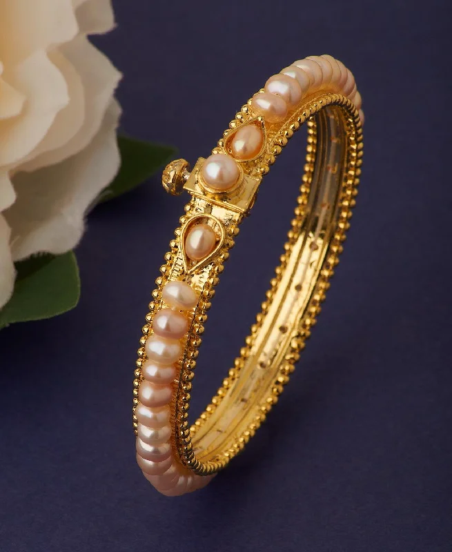 Unisex Pearl and Hemp Bracelet with Natural Wood Beads for an Earthy and Sustainable AccessoryBeautiful and Classy Pearl Bangle Unisex Pearl and Hemp Bracelet with Natural Wood Beads for an Earthy and Sustainable AccessoryBeautiful and Classy Pearl Bangle