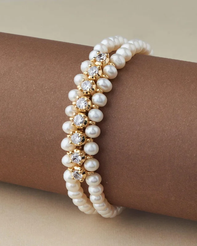 Hand - Knotted Freshwater Pearl Bracelet with Silk Thread for a Delicate LookGorgeous Golden Pearl Bracelet Hand - Knotted Freshwater Pearl Bracelet with Silk Thread for a Delicate LookGorgeous Golden Pearl Bracelet