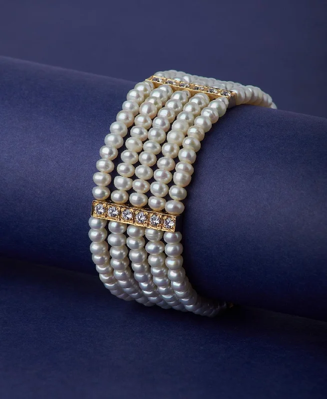 Cultured Akoya Pearl Bracelet with Sterling Silver Clasp for Timeless EleganceGorgeous Golden Pearl Bracelet