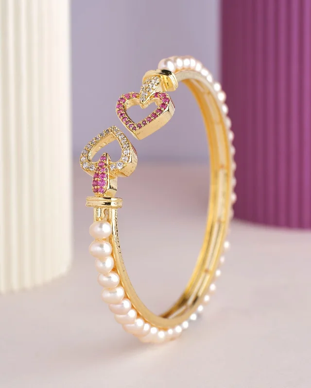 Mother - of - Pearl Inlay Pearl Bracelet with Brass Accents for a Luxurious TextureHeart Shaped White Pearl Bangle Mother - of - Pearl Inlay Pearl Bracelet with Brass Accents for a Luxurious TextureHeart Shaped White Pearl Bangle