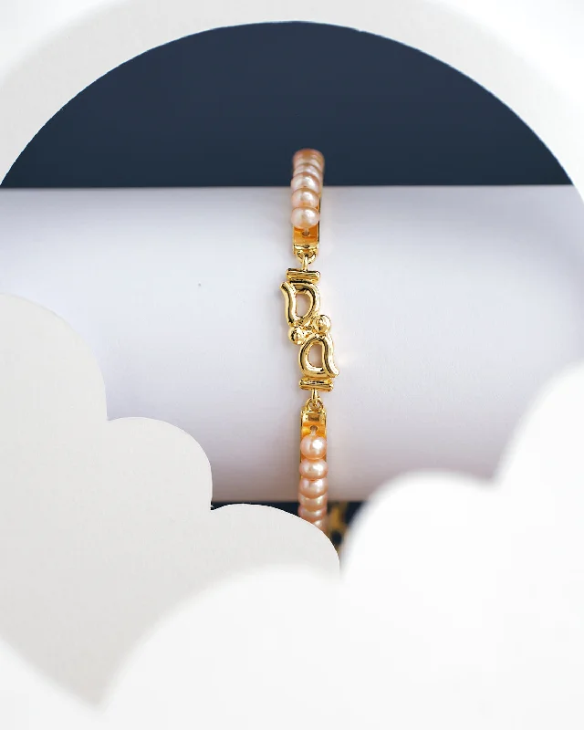 Pearl Bracelet with LED - Lit Pearl Accents for a Glowing and Eye - Catching EffectKyra Pearl Bangle for kids Pearl Bracelet with LED - Lit Pearl Accents for a Glowing and Eye - Catching EffectKyra Pearl Bangle for kids