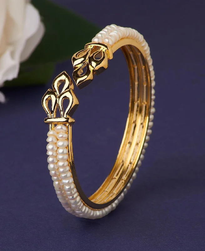 Hand - Knotted Freshwater Pearl Bracelet with Silk Thread for a Delicate LookLeafy Classy Real Pearl Bangle Hand - Knotted Freshwater Pearl Bracelet with Silk Thread for a Delicate LookLeafy Classy Real Pearl Bangle