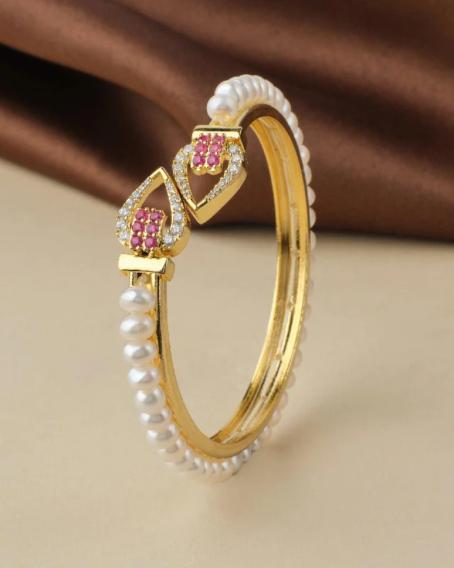 Cultured Akoya Pearl Bracelet with Sterling Silver Clasp for Timeless EleganceElegant and classy Pearl Bangle